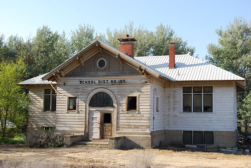 Old Holdman School